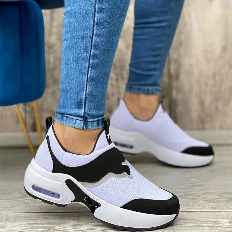 Closed  Toe Casual Shoe For Women