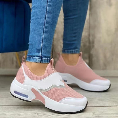 Closed  Toe Casual Shoe For Women